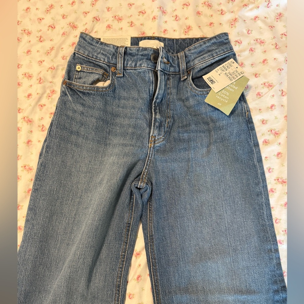 Comfort stretch wide high waisted size four jeans H&M women’s